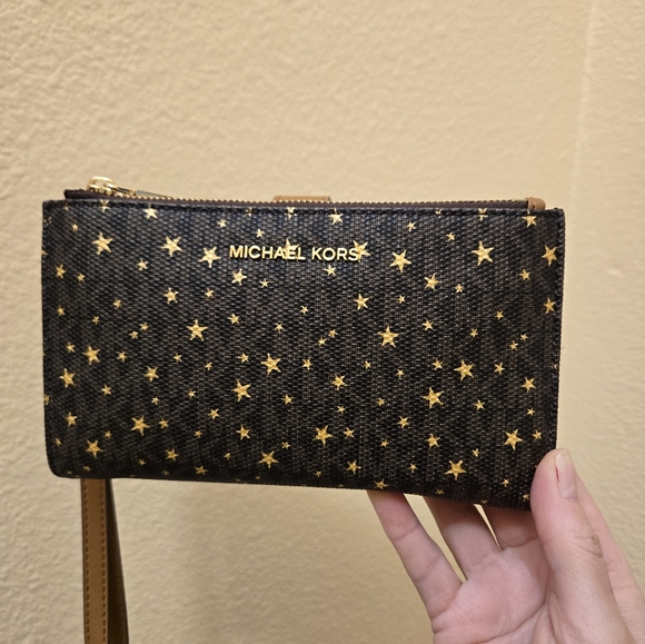 Michael Kors Boxed Jet Set Medium Double Zip Wallet With Gold Stars - Picture 8 of 9